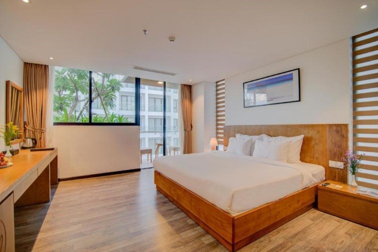 Phòng Deluxe City View With Balcony